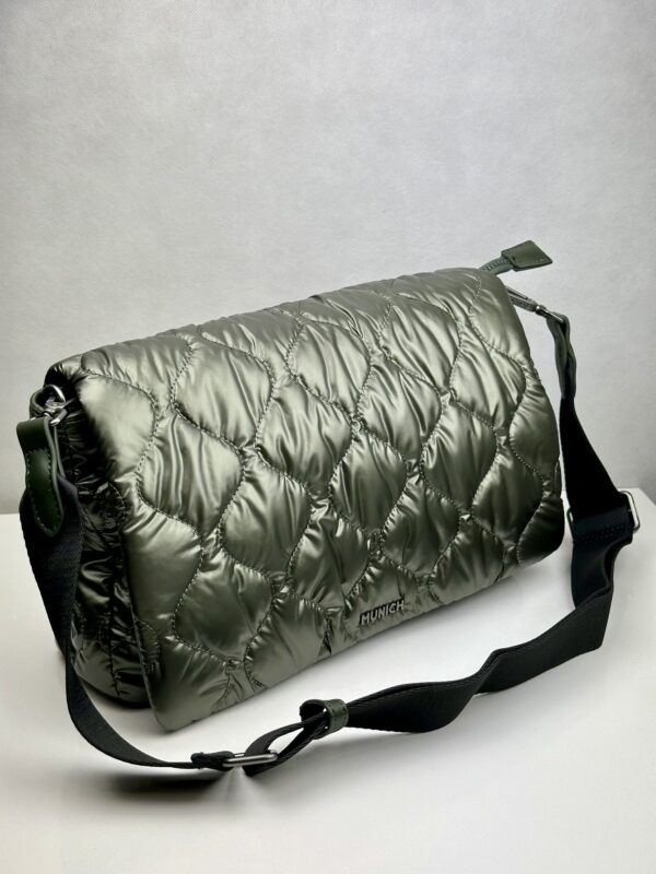 Munich | Mala Tiracolo