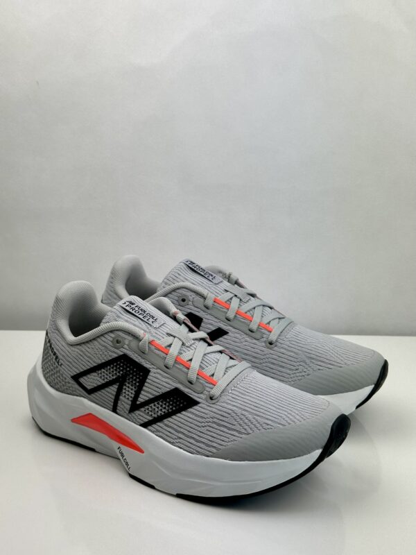 New Balance | Sapatilha FuelCell Propel v5
