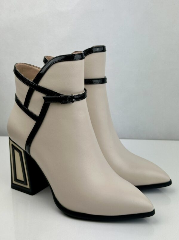 Rock Away | Botim de Senhora