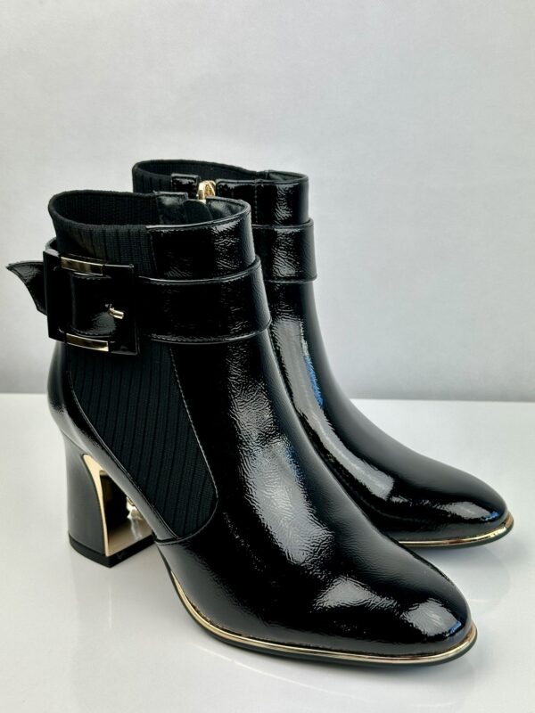 Rock Away | Botim de Senhora