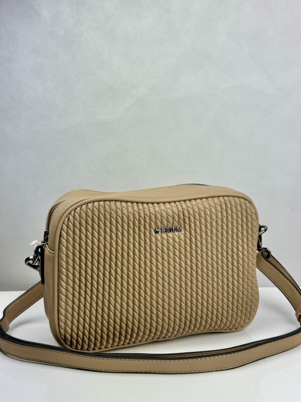 Erium | Mala Tiracolo