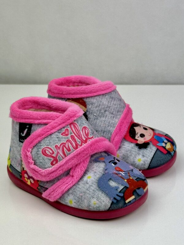 Pantufa de Casa de Menina