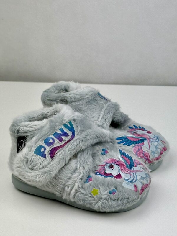 Pantufa de Casa de Menina