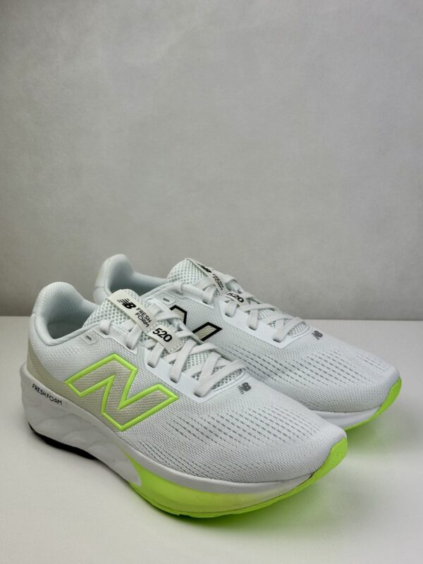 New Balance | Sapatilha 520