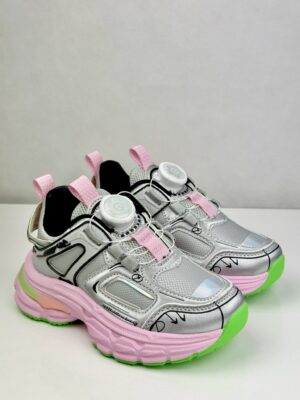 Uauh! | Sapatilha de Menina