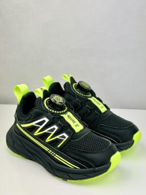 Uauh! | Sapatilha de Menina