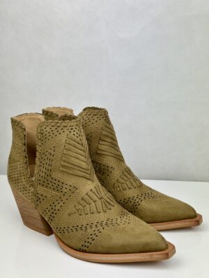 Corina | Botim de Senhora