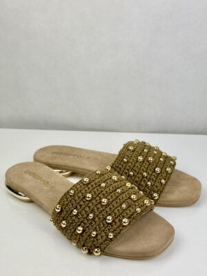 Gioseppo | Chinelo Perrinton