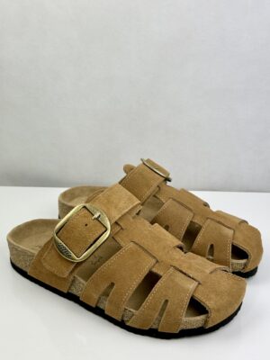 Isteria | Chinelo de Senhora