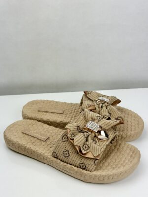Chinelo de Senhora