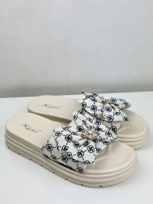 Chinelo de Senhora