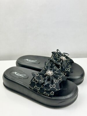 Chinelo de Senhora