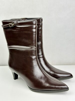 CHIKA10 | Bota de Senhora