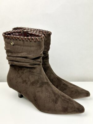Isteria | Bota de Senhora