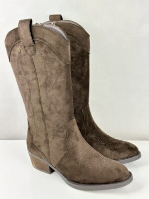 Isteria | Bota de Senhora